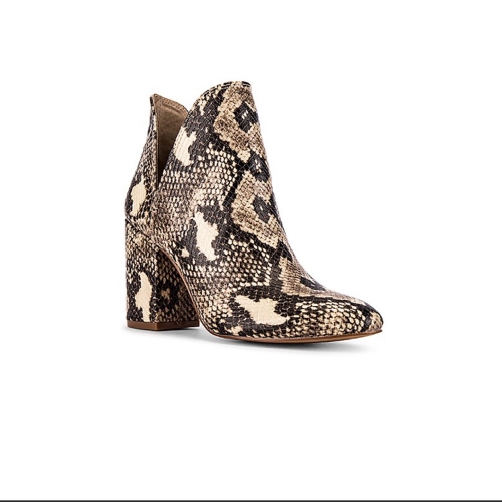 Steve Madden Rookie Booties in Snake Women’s Size 7.5